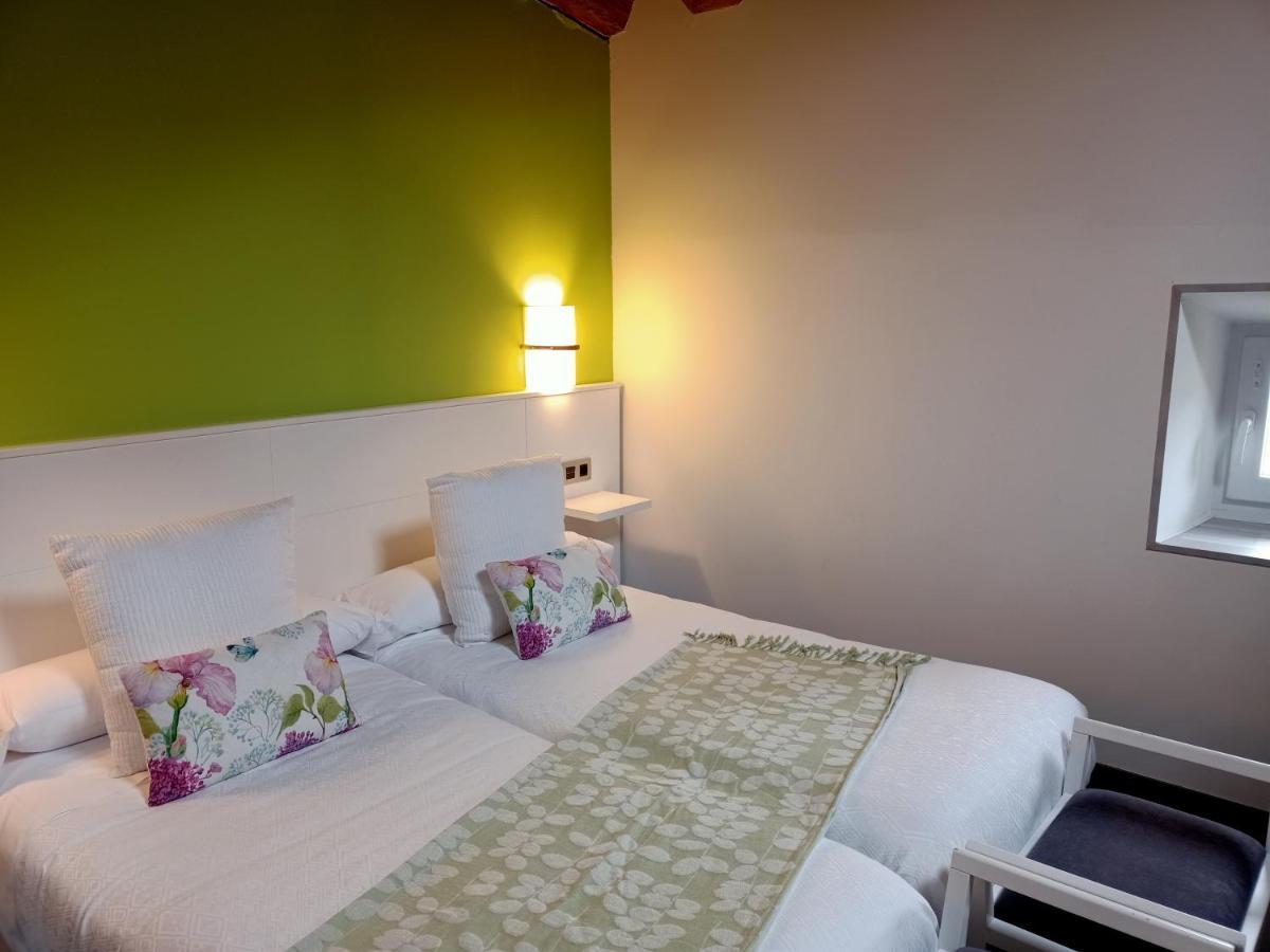 Ituren Tresanea Apartamentos מראה חיצוני תמונה