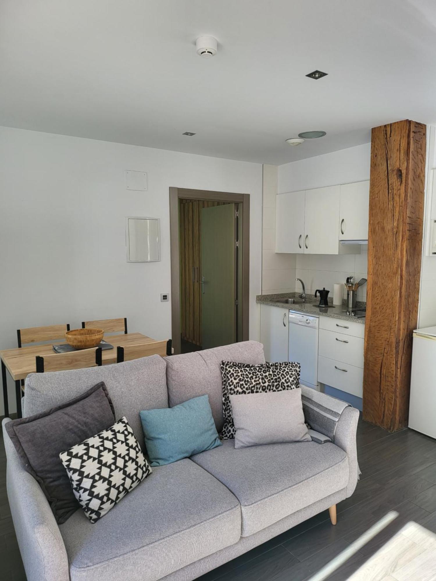 Ituren Tresanea Apartamentos מראה חיצוני תמונה