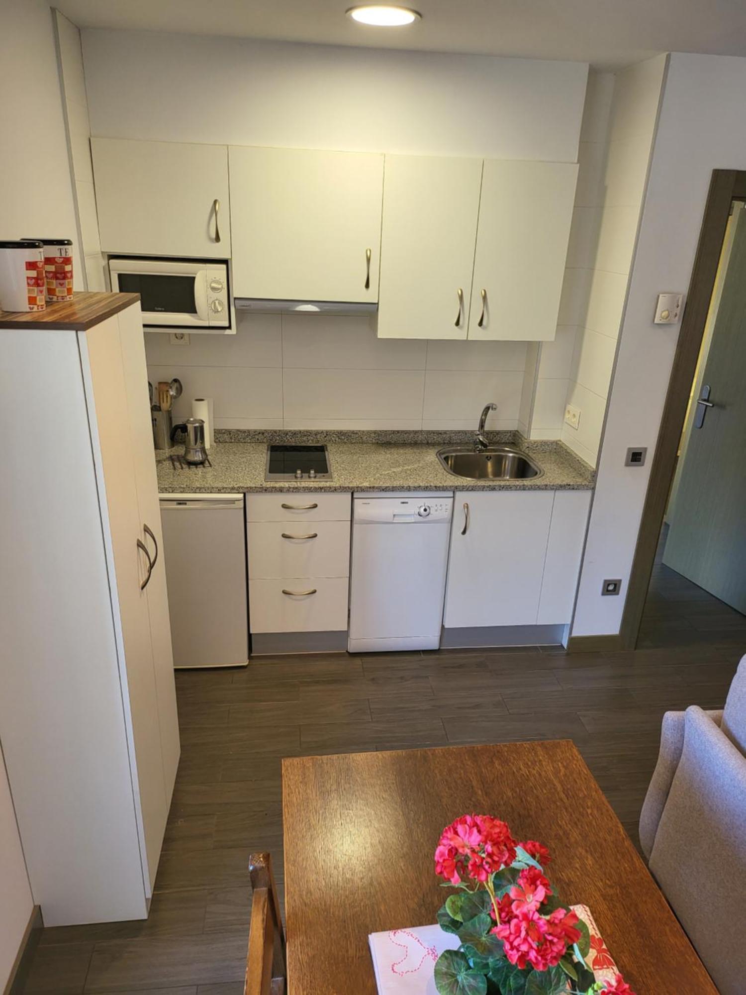 Ituren Tresanea Apartamentos מראה חיצוני תמונה